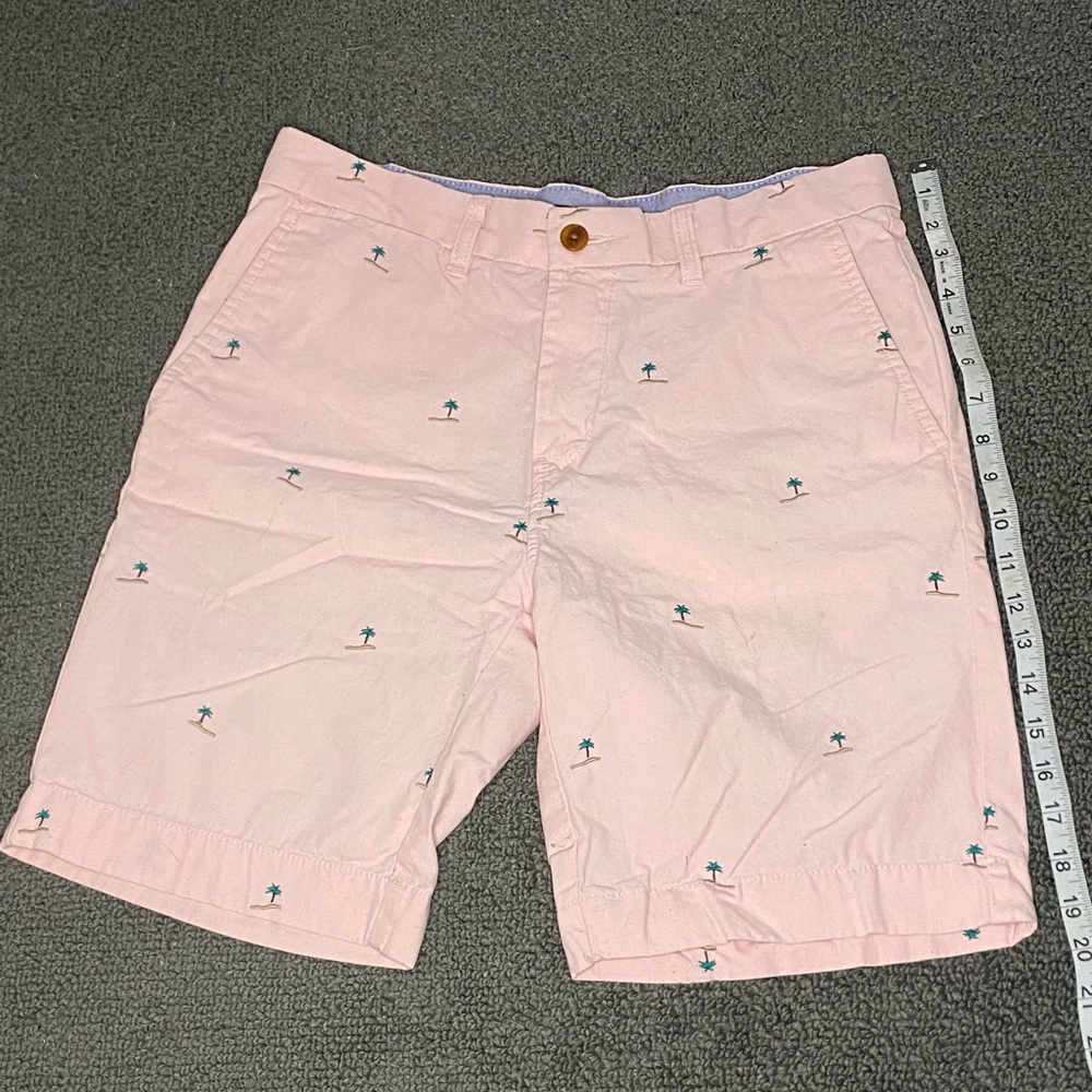 Tommy Hilfiger Men's Pink Chino Shorts Palm Tree Embroidered Size 29